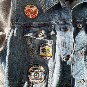 RARE Torrid Premium California Patch Jean Jacket - Size 2X, Denim + Hoodie Combo